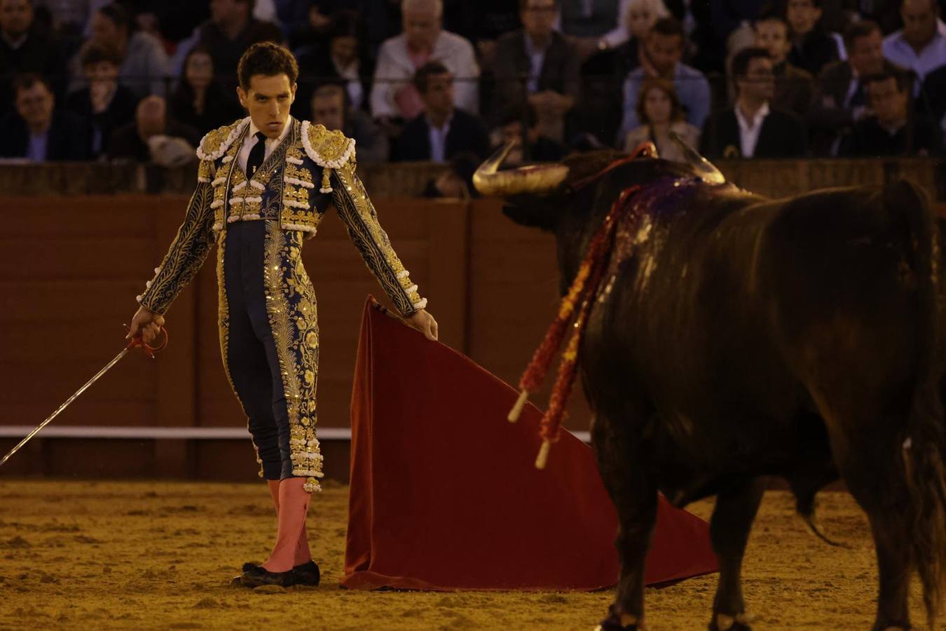 Ginés Marín cerró la corrida en la Maestranza