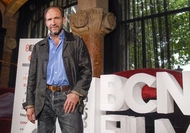 Ralph Fiennes, sobre el cónclave: «Me pregunto por qué no estoy allí»