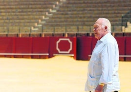 Curro Romero se recupera de una infección de riñón y recibirá el alta en las próximas horas