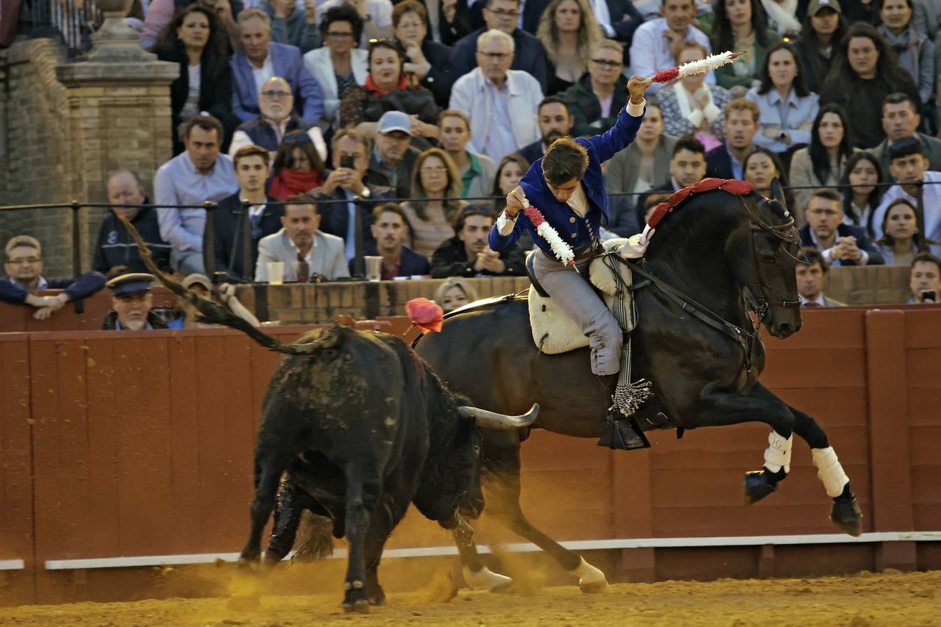 El navarro Guillermo Hermoso de Mendoza le cortó una oreja al sexto toro