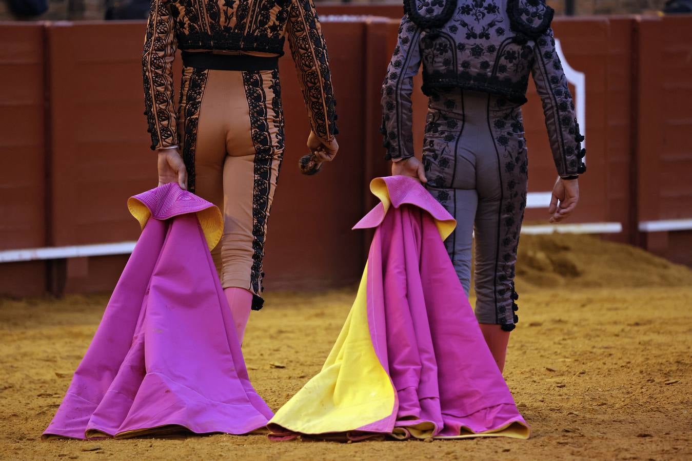 Paseíllo de la corrida de rejones