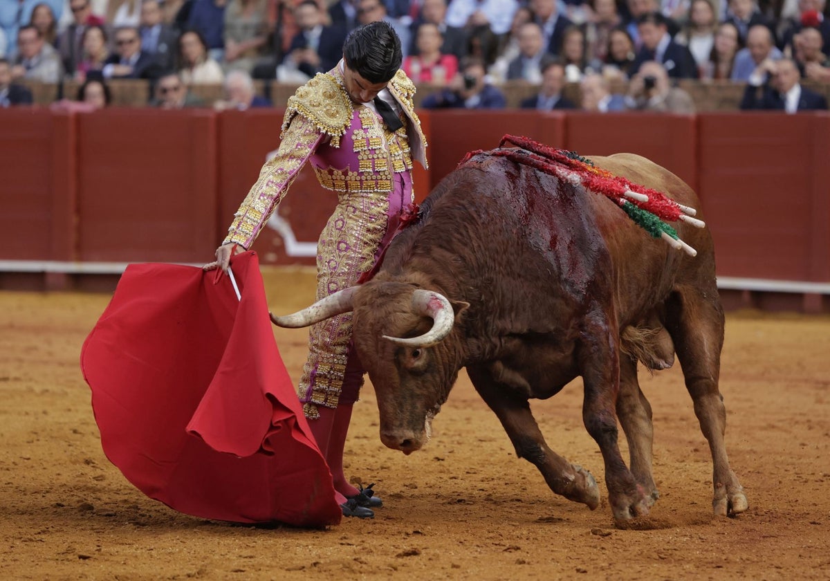 Pablo Aguado bordó una extraordinaria faena ante el tercero de Juan Pedro Domecq