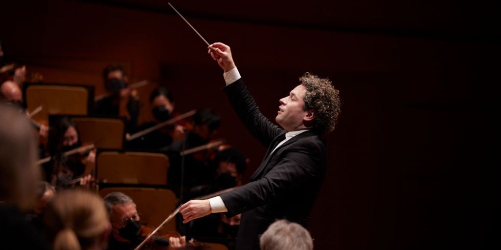 Gustavo Dudamel pone el broche de oro a la temporada 24/25 de Ibermúsica debutando con la London Symphony Orchestra