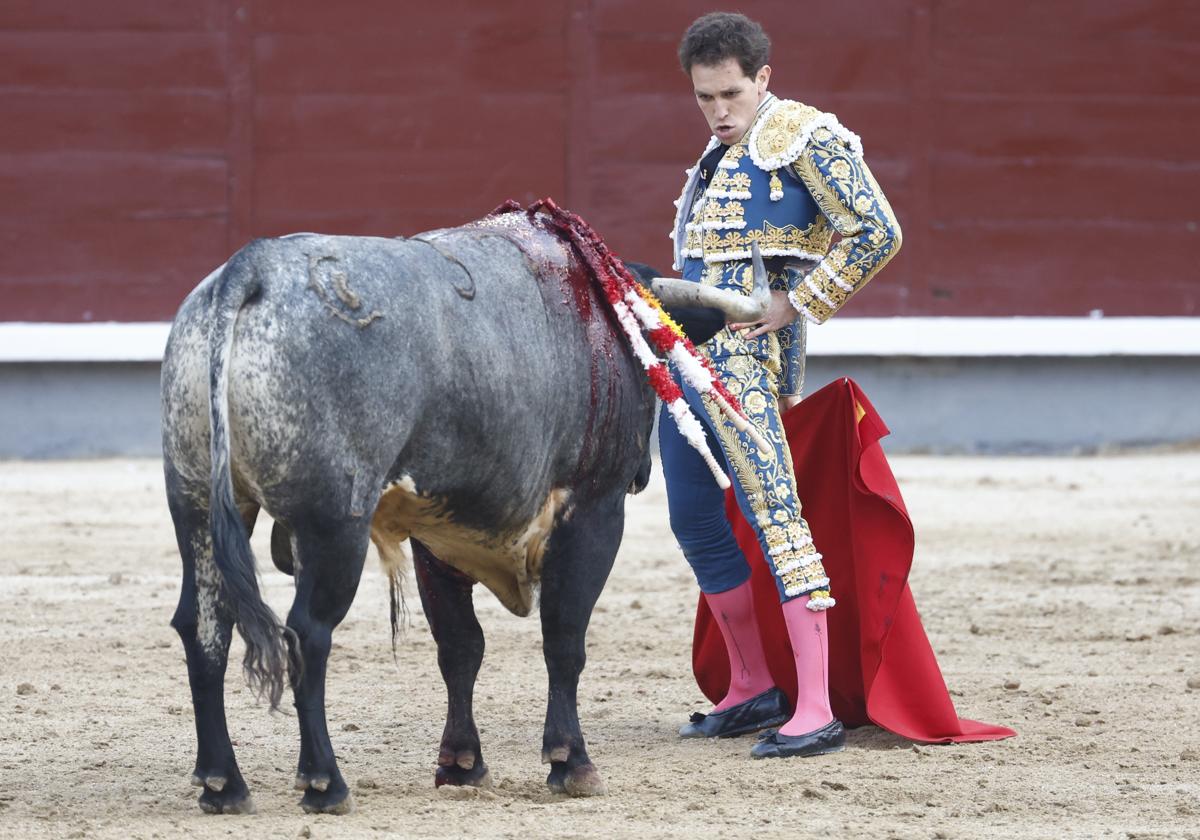 Toros en Las Ventas de Madrid por San Isidro, en directo: última hora de Miguel Ángel Perera, Paco Ureña y Ginés Marín hoy