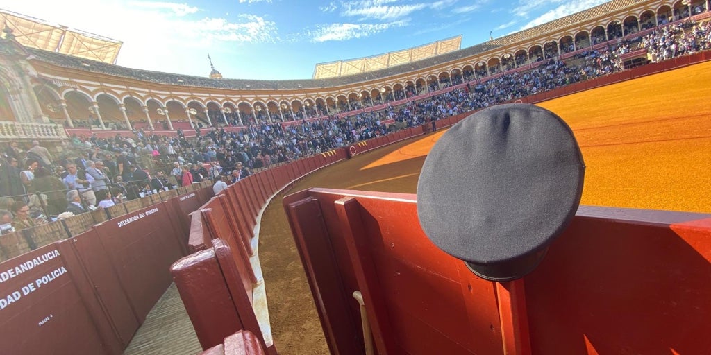Toros en Sevilla, en directo: sigue la corrida con Morante de la Puebla, Daniel Luque y Tomás Rufo en la Maestranza