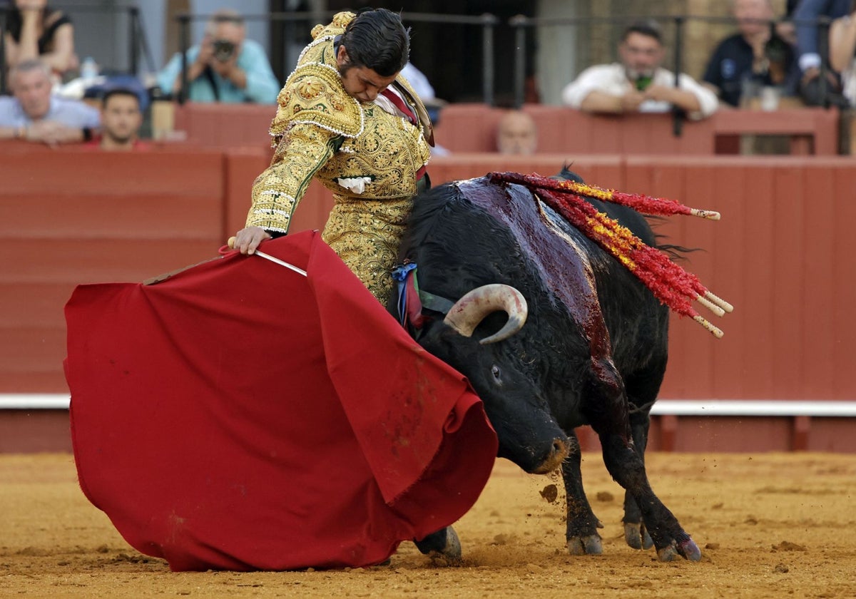 La reunión de Morante de la Puebla con los toros ha sido la tónica general de su Feria de Abril