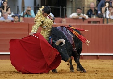 La reunión de Morante de la Puebla con los toros ha sido la tónica general de su Feria de Abril