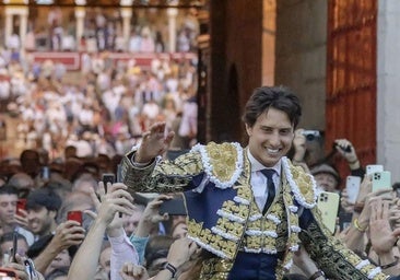 Roca Rey desvela su devoción por la Virgen de la Estrella: «Hasta que no la visité, no salí por la Puerta del Príncipe»