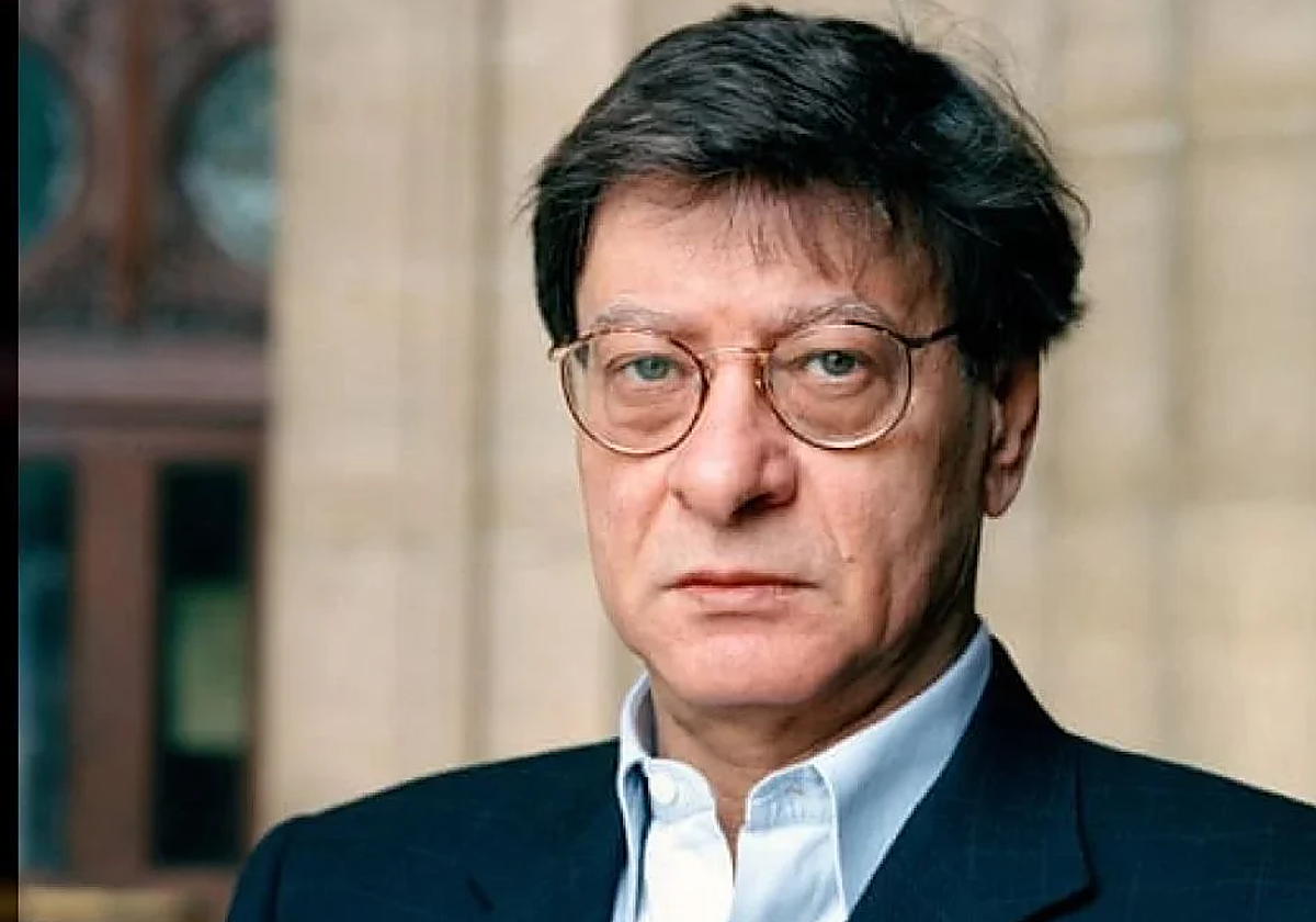 El poeta árabe Mahmud Darwish