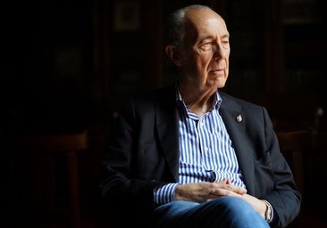 Luis Alberto de Cuenca, sobre su exclusión de la RAE: «España es un país en el que tener éxito genera envidia»