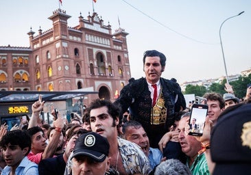 Morante, bajo el compás del alma hasta la Puerta Grande