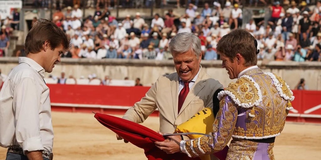 Así fue la confirmación de Borja Jiménez en Nimes de manos de Espartaco