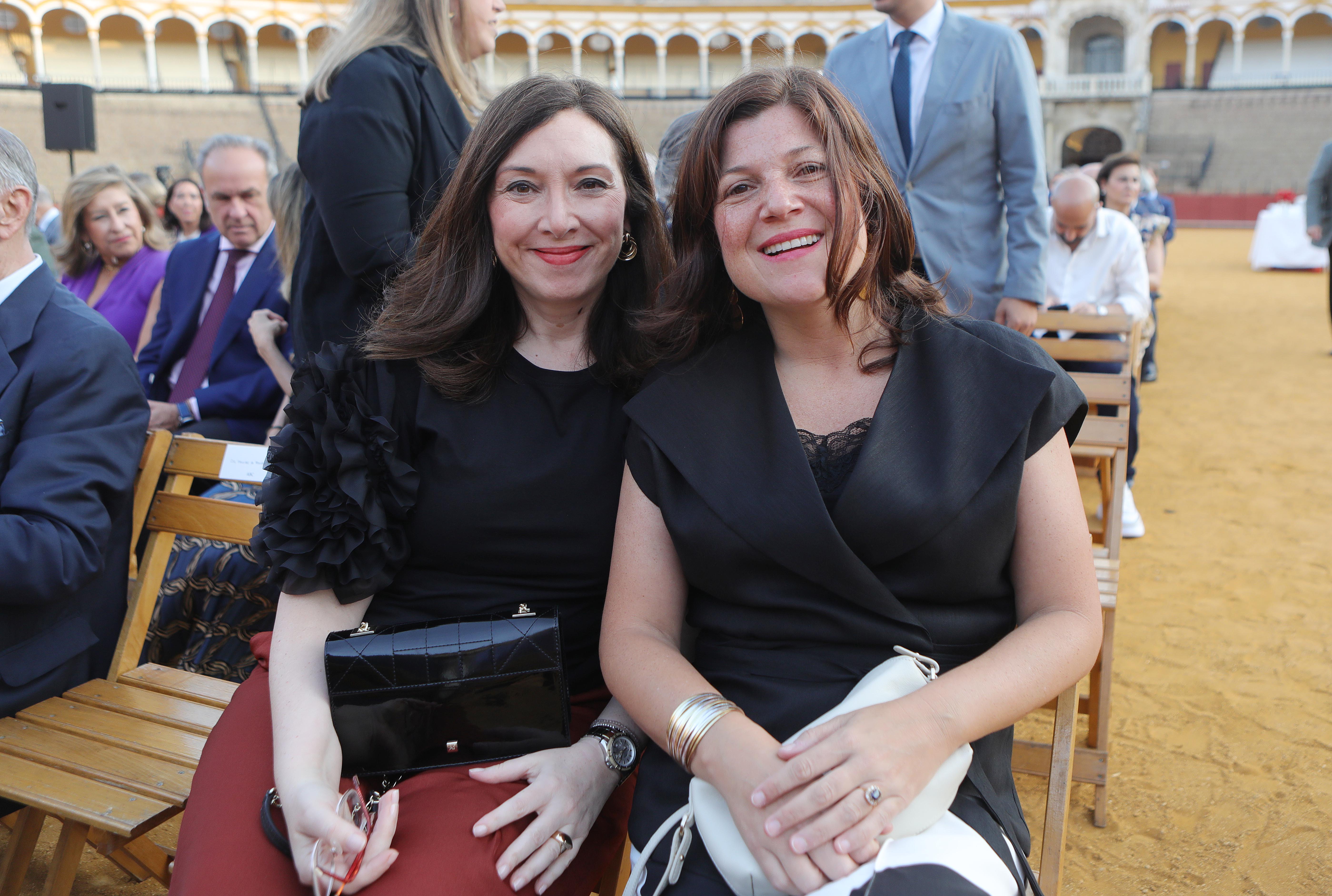 Alejandra Navarro y Marta Parias