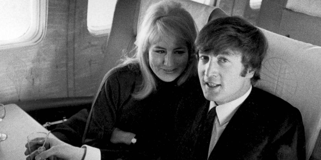 Açık artırmada John Lennon'dan Beatles'ın tam efervesansıyla yazılmış bir aşk mektubu