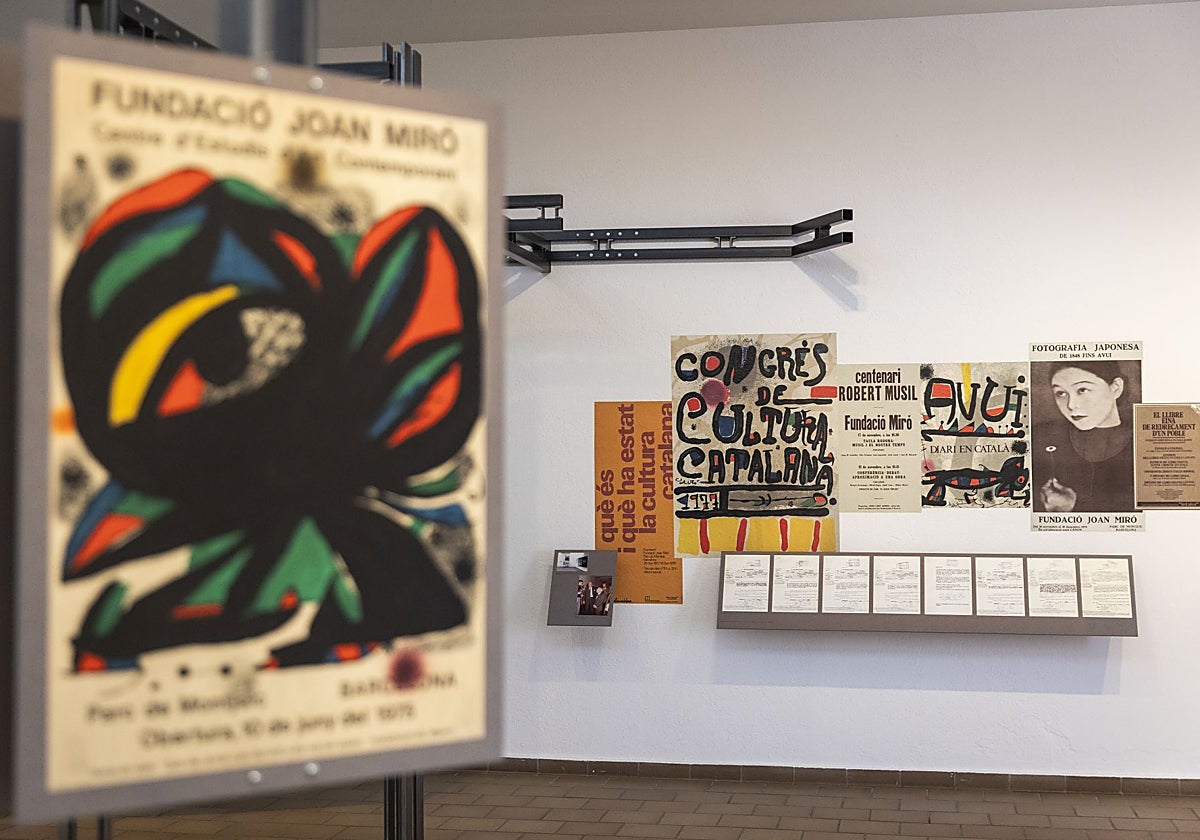 Detalle del montaje de la muestra del aniversario de la Fundación Miró en Barcelona