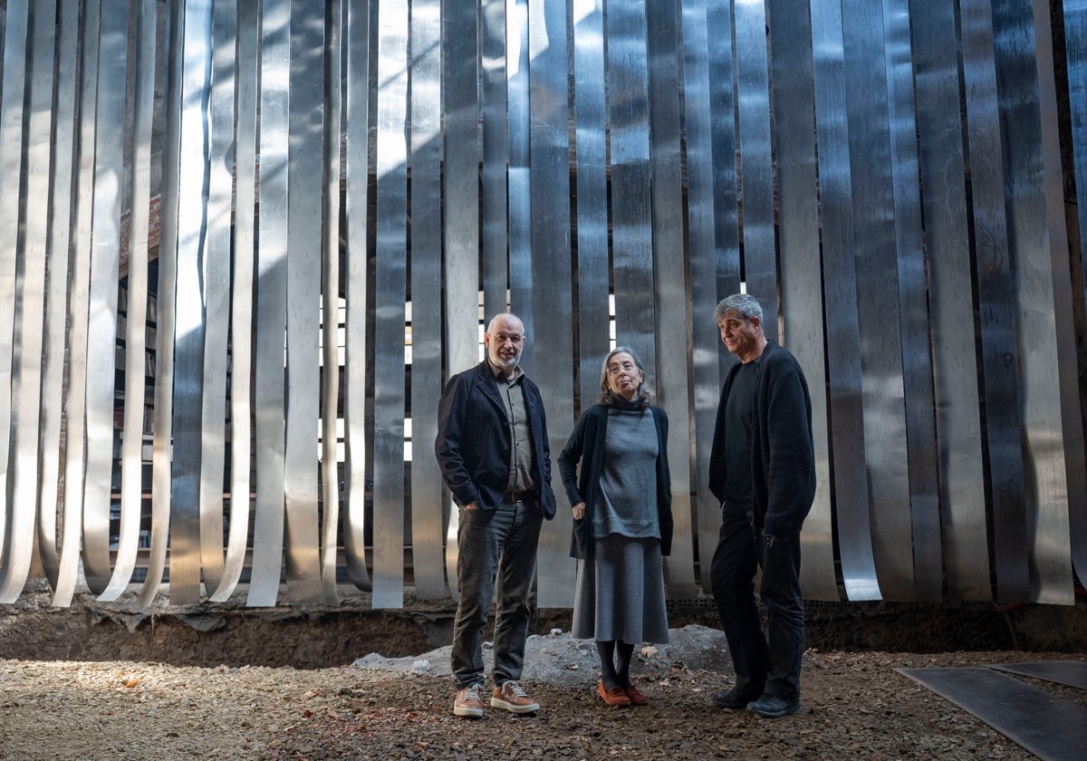 Los integrantes de RCR Arquitectes en su estudio en Olot