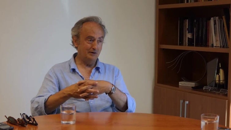 José Carlos Llop: "La vida es carburante para la ficción"