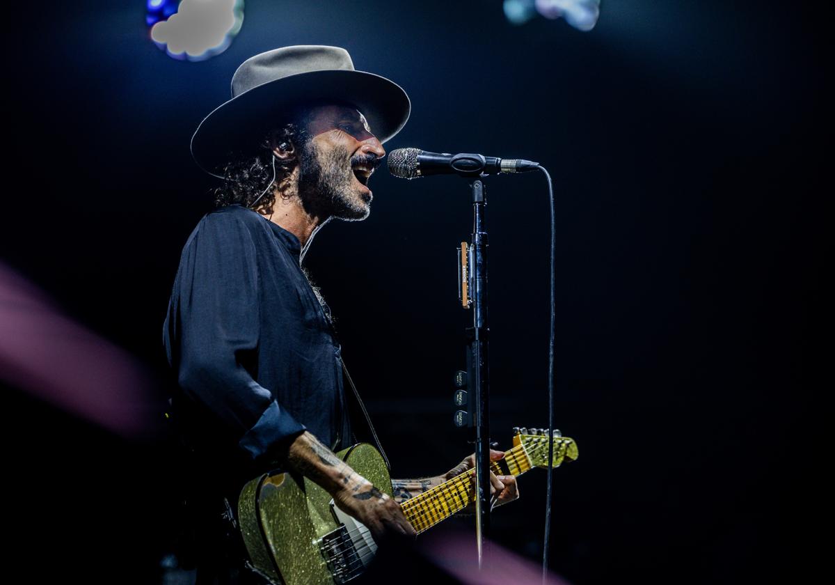 Leiva actúa en el Movistar Arena