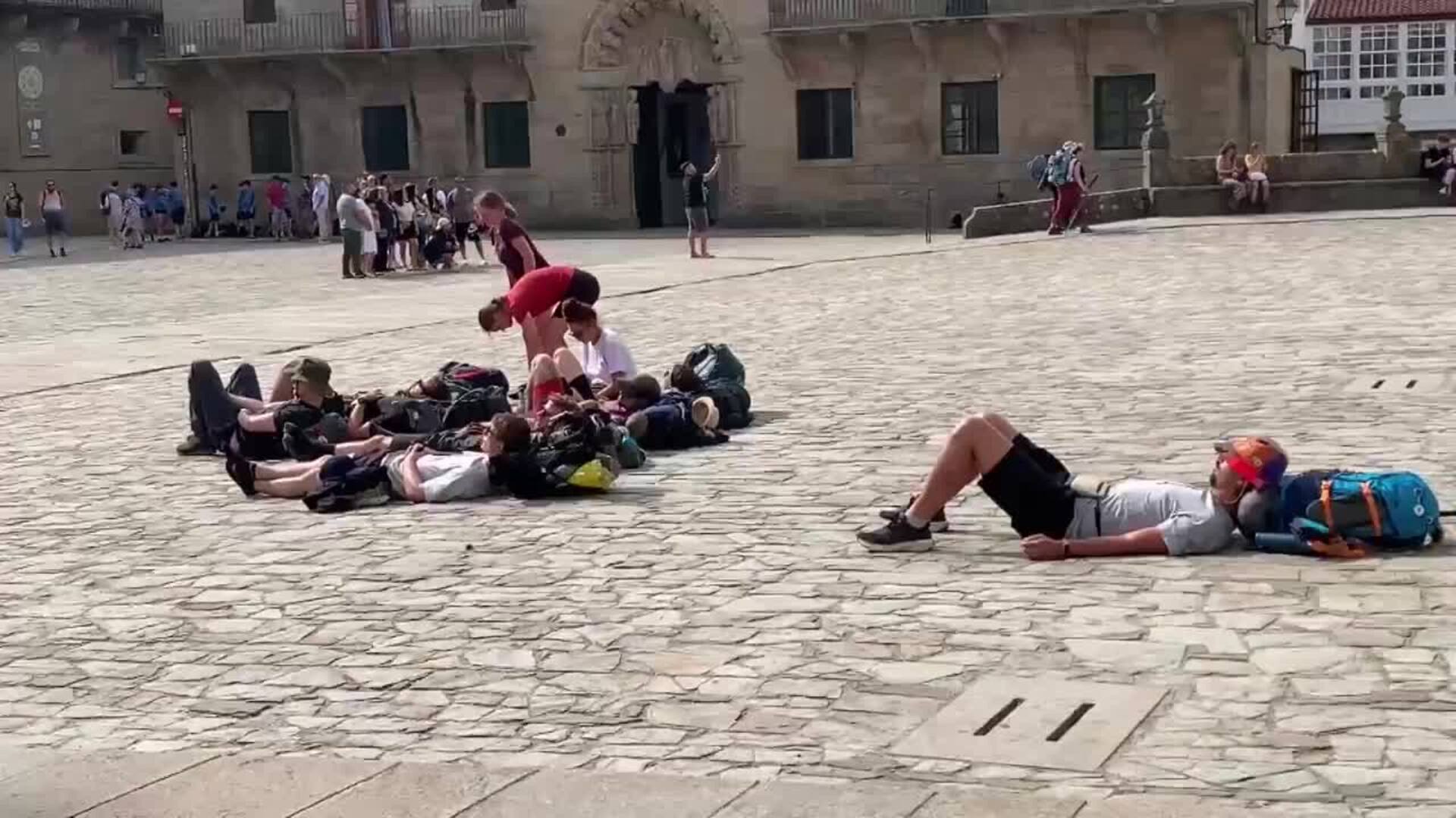 El Camino de Santiago bate récords mientras los vecinos piden echar el freno