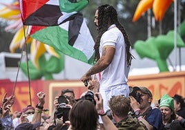 Abren una investigación criminal contra Bob Vylan y Kneecap tras sus cánticos antisionistas en Glastonbury