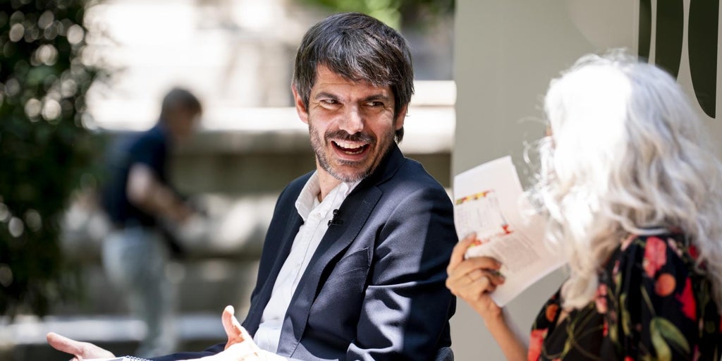 Urtasun anuncia nuevos descuentos en museos y teatros en su plan de derechos culturales