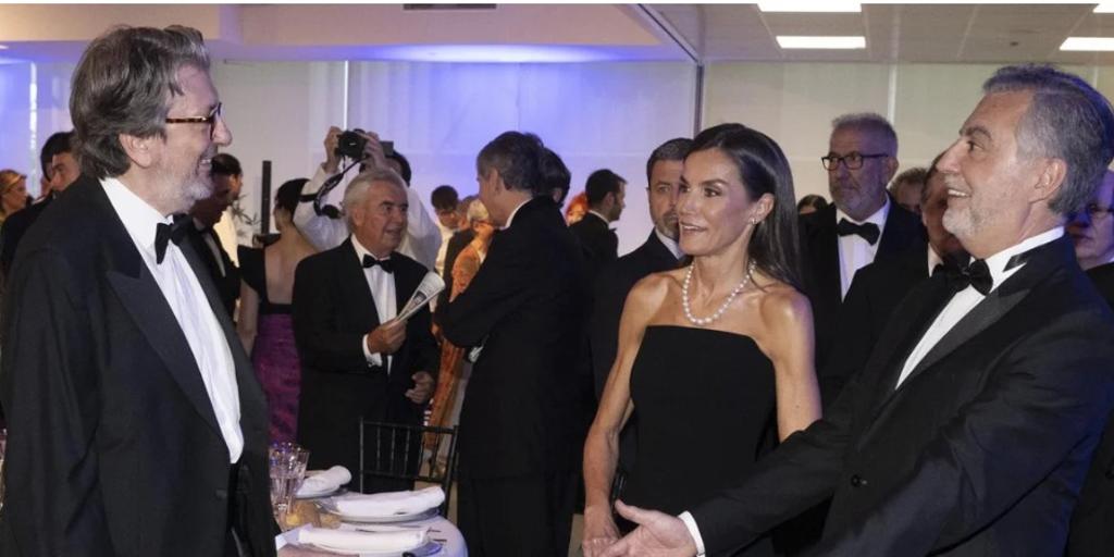 La noche de los Cavia: el periodismo es una fiesta pero mañana siempre es lunes