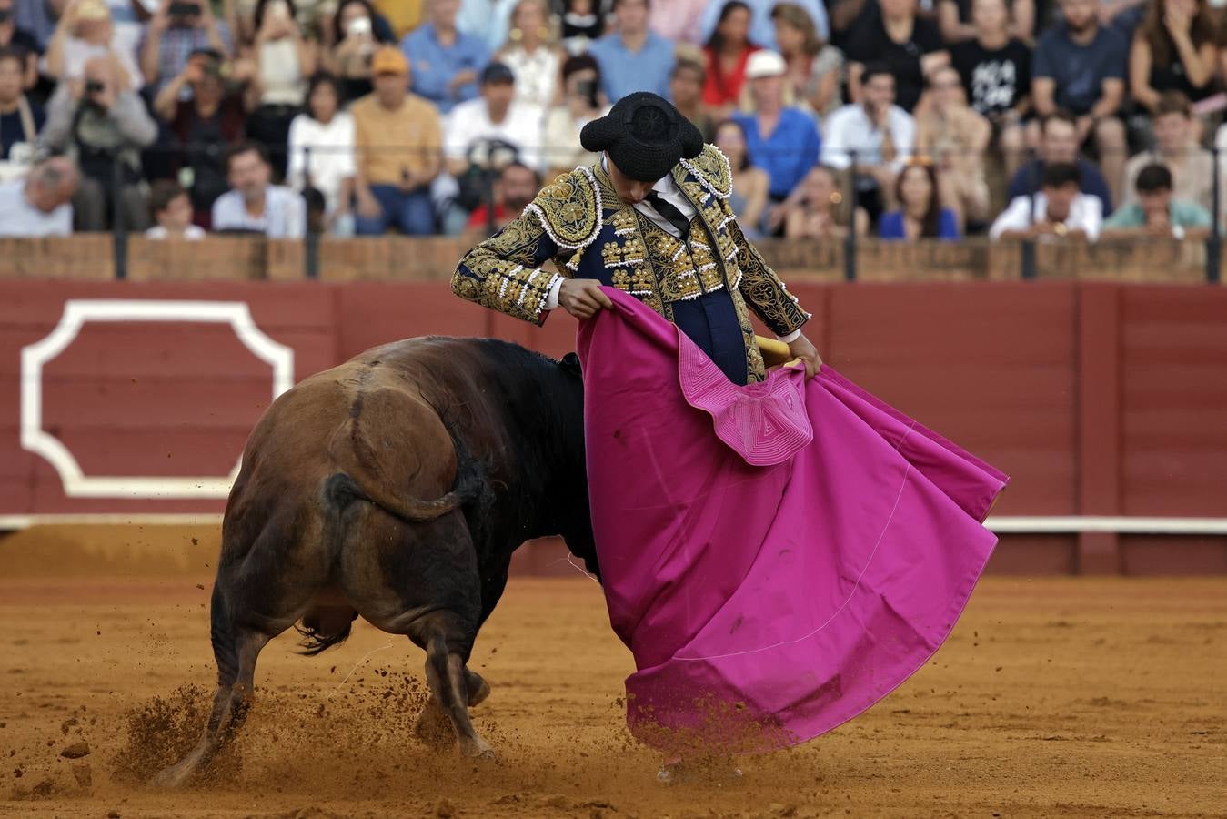 Daniel Artazos, de la Escuela Taurina de Valencia, silencio tras aviso