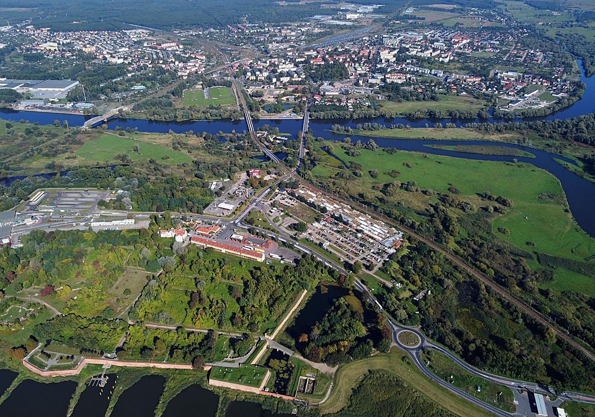 El río Oder hace frontera entre la parte alemana y la polaca