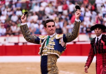 Fernando Adrián y su triunfo de consumo rápido en una corrida lentísima: «Queremos ver a Chenoa»