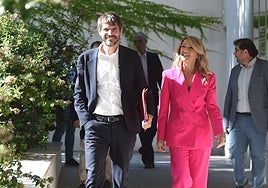 Yolanda Díaz vuelve a anunciar, seis meses después, que regulará a los menores youtubers: «Tranquilidad, esto no pasa por el Congreso»