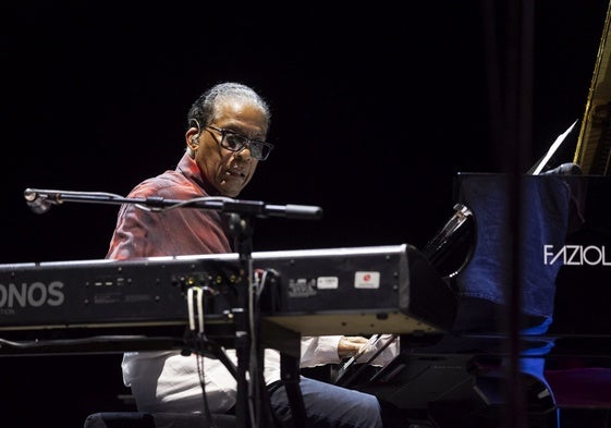 Herbie Hancock: el último baile del pianista que impulsó al jazz al futuro