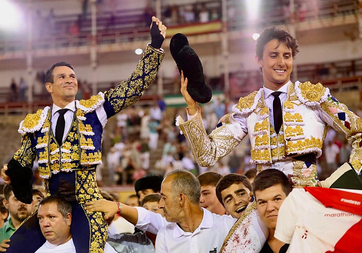 Manzanares y Roca Rey salen a hombros