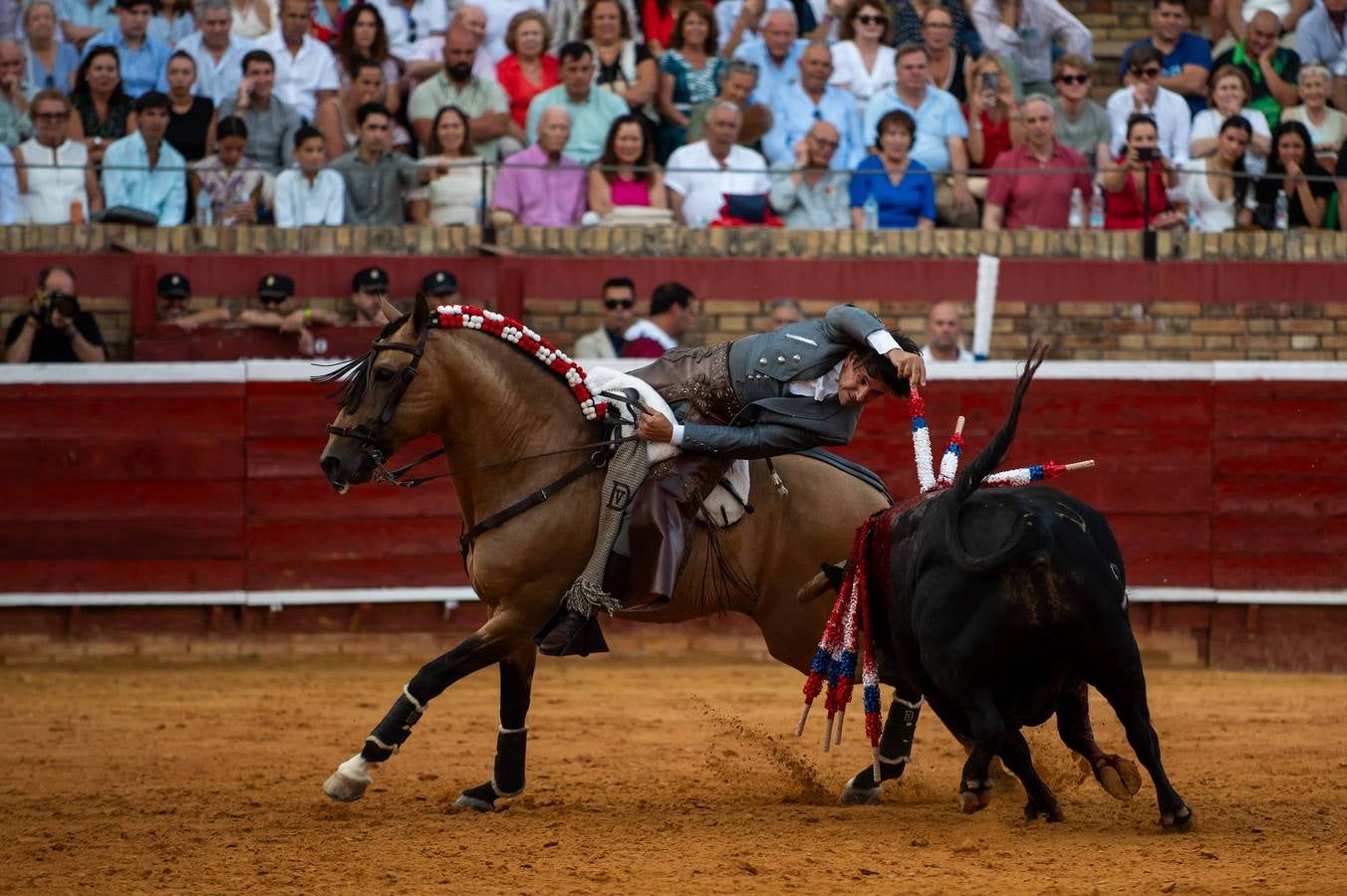 Sergio Galán, Diego Ventura y Andrés Romero pusieron en pie a los tendidos de La Merced