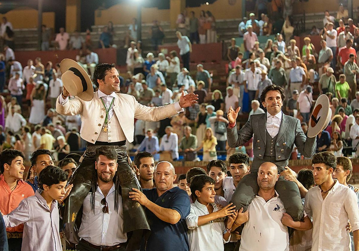 Andrés Romero y Diego Ventura, a hombros en La Merced de Huelva