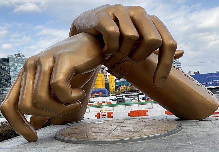 Homenaje a Psy y su 'Gangnam Style' en la Plaza del K-Pop