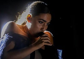 María José Llergo : «Cuando vuelas en un mundo globalizado es muy fácil que te lleve el viento si no tienes una raíz a la que volver»