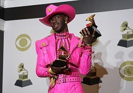 Hospitalizan al rapero Lil Nas X por una posible sobredosis tras protagonizar un altercado en ropa interior por las calles de Los Ángeles