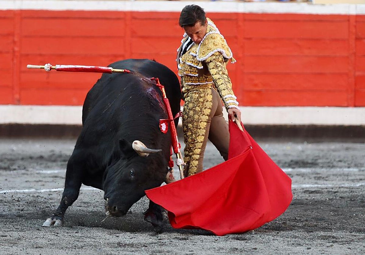 El natural de Diego Urdiales al Guapetón cuarto de Garcigrande