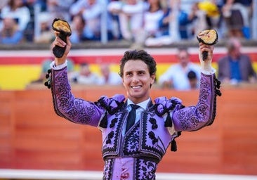 Roca Rey reaparece por todo lo alto en Palencia: pleno de cuatro orejas y puerta grande