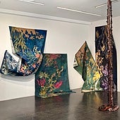 'Lo que aún florece', en la galería Ponce+Robles: la memoria ajardinada de Françoise Vanneraud