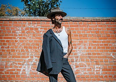 Imagen secundaria 1 - Leiva, para ABC Cultural