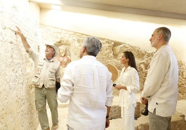 Semillas milenarias, tumbas y estelas: los tesoros egipcios fascinan a los Reyes en Luxor