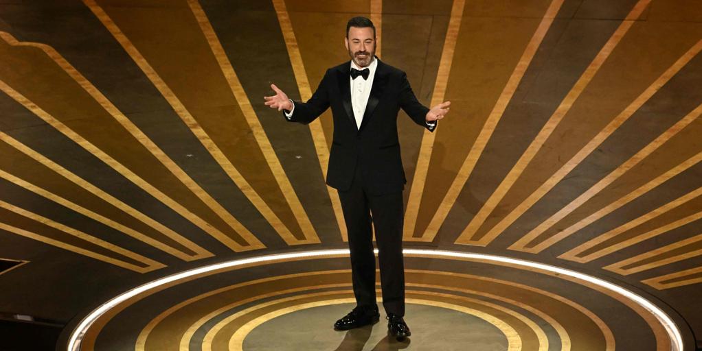 ロバート・デ・ニーロ、ペドロ・パスカル、ナタリー・ポートマン、その他のハリウッドのスターはジミー・キンメルのキャンセルを非難します