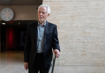 John M. Coetzee: «Siempre me he sentido extranjero con el inglés, no me gusta su dominio imperial»
