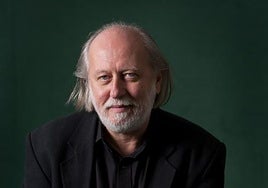 Retrato de László Krasznahorkai, premio Nobel: humor, desmesura y frases infinitas