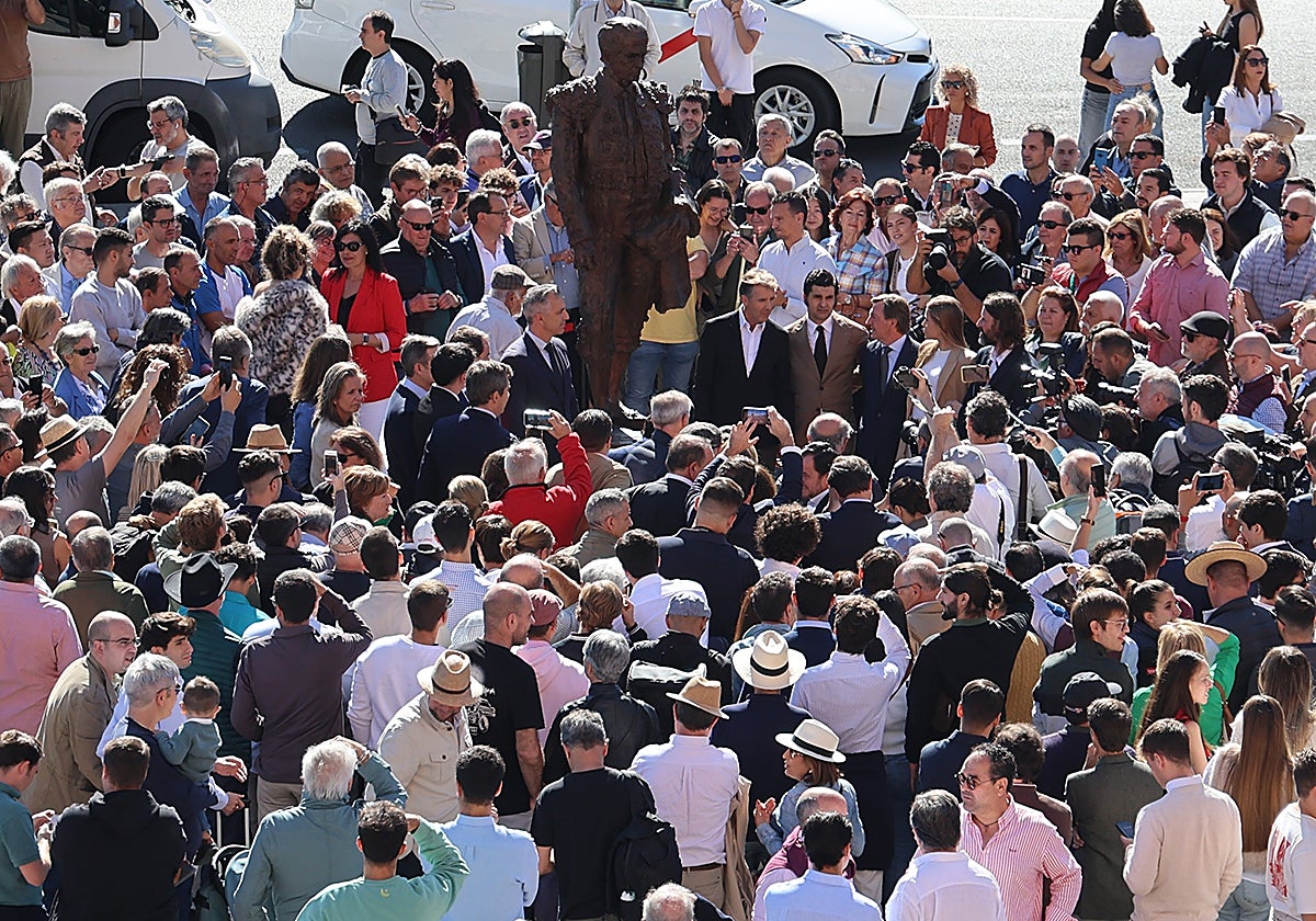 Inauguración de la escultura
