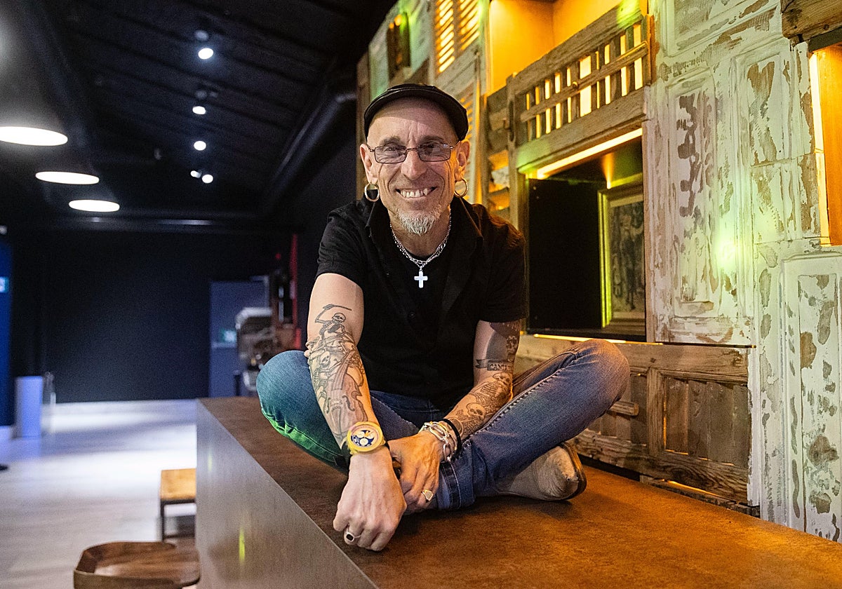 El cantante, guitarrista y compositor Fito Cabrales