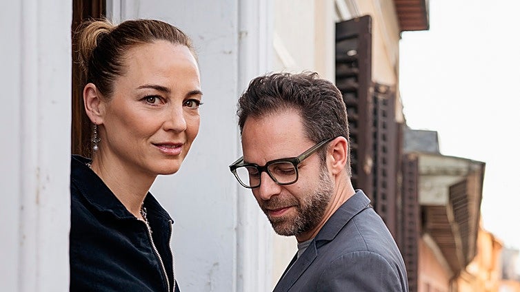 Leonor Watling : «Ya nadie se enamora del amigo de un amigo, ahora todo va con una app. El click lo ha invadido todo»