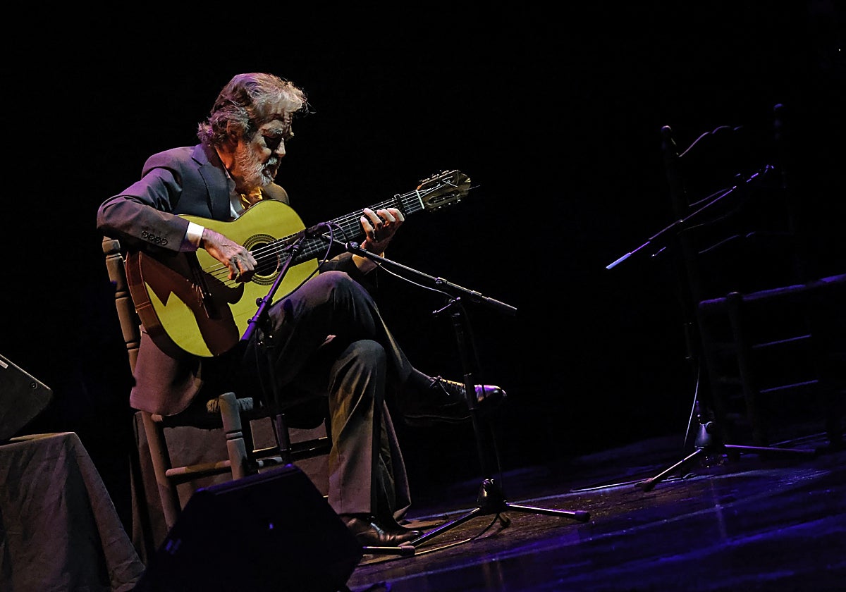 El maestro de las seis cuerdas Rafael Riqueni ofreció un inolvidable recital en Sevilla