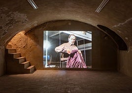 'Bajar la voz', de Miguel Benlloch en el CAAC: llevar en el cuerpo la memoria del ser